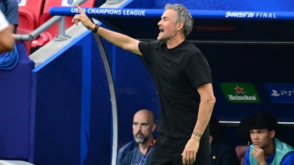 Tréner PSG Enrique pred zápasom so Slovanom: Úlohu favorita musíme potvrdiť na ihrisku