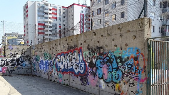 Vedeli by ste pekne vymaľovať ihrisko? Máte možnosť