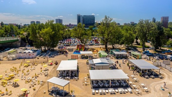 FOTO a VIDEO: Pláž Tyršák láka aj rodičov s malými deťmi - čo im však na nej najviac chýba?