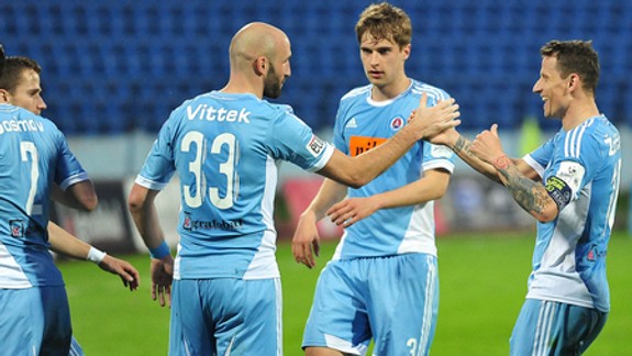 Futbalisti Slovana zvyšujú náskok na čele ligy, zabojujú aj o pohár