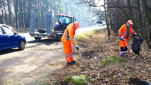 Cestári apelujú na zodpovedné správanie sa a nevyhadzovanie odpadkov na Pezinskej Babe