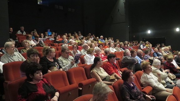 Seniori, nechcete si zahrať v divadle? Ružinov hľadá nové  talenty