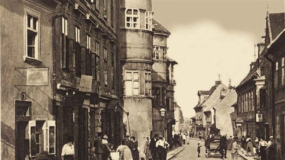 Strigy boli vysnívanými manželkami