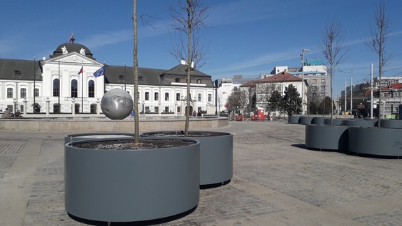 Dopravné obmedzenia v Bratislave. V stredu sa bude v Starom Meste konať pochod