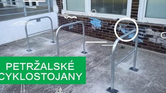 Cyklostojan pri dome? Áno, môžete oň požiadať, Samospráva osádza cyklostojany vlastnej výroby
