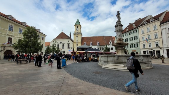 Na Hlavnom námestí v Bratislave sa bude konať Koncert pre Ukrajinu: Vystúpi aj detský spevácky zbor Sirénčatá