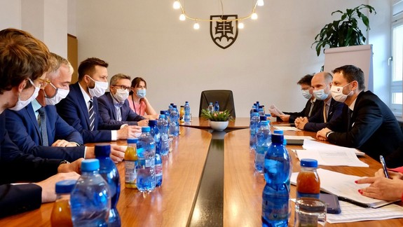 Primátor Vallo rokoval s ministrom financií o pomoci pre hlavné mesto