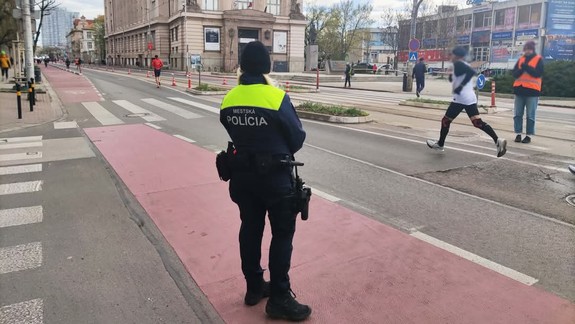 Vodiči, pozor, Národný beh Devín - Bratislava si vyžiada dopravné obmedzenia