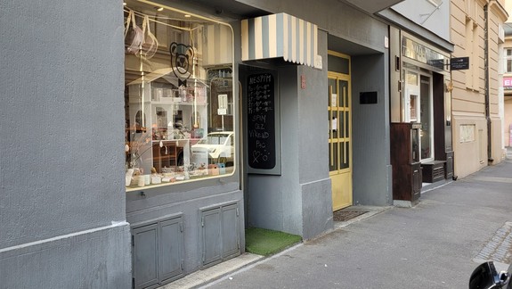 Po deviatich rokoch v centre mesta končí obľúbený obchodík  s potrebami pre bábätká a deti