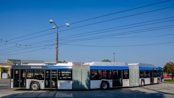 DPB testuje v uliciach mesta jeden z najdlhších trolejbusov na svete, ale vy sa v ňom asi neodveziete...