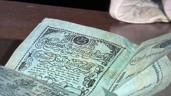 Archív mesta Bratislavy ukrýva skutočné poklady, prezradil jeho šéf Duchoň