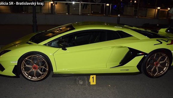 Víkend bratislavských policajtov: Opitý traktorista a poškodené Lamborghini