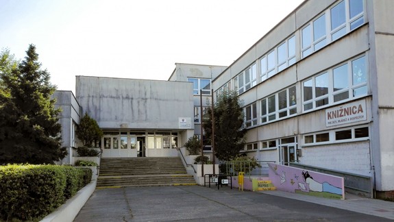 V Petržalke sa vrátilo do ZŠ vyše 87 percent ôsmakov a deviatakov
