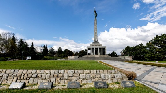 História: Na Slavíne sú uložené aj pozostatky padlých vojakov z bojov o Trnavu