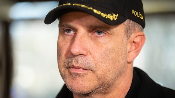 FOTO: Slovensko sa rozlúčilo so zosnulým policajným exprezidentom Milanom Lučanským