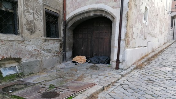 Zlá správa: Medzi ľuďmi bez domova objavili nové ohnisko nákazy koronavírusom