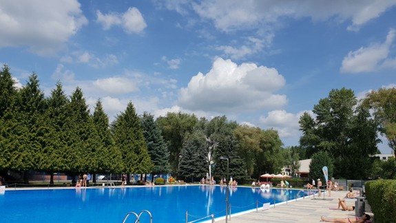 Dúbravka chystá na Rosničke plaveckú súťaž