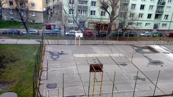 Ministerstvo školstva odporúča realizovať telesnú a hudobnú výchovu len teoretickou formou