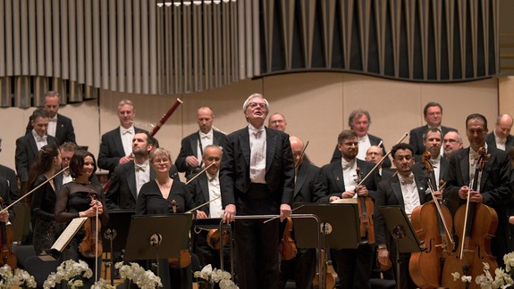 Záverečné januárové koncerty v Slovenskej filharmónii budú patriť veľkolepej kantáte Antonína Dvořáka