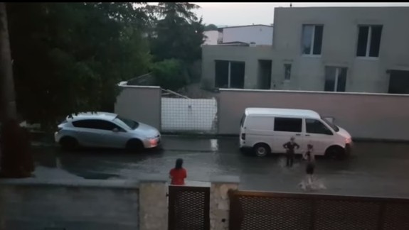 VIDEO: Deti vo Vrakuni si našli novú zábavku - ich rodičia asi nadšení nebudú...