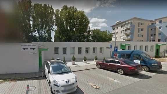 FOTO: Nechutný incident v ružinovskej knižnici – kto také niečo mohol spraviť?