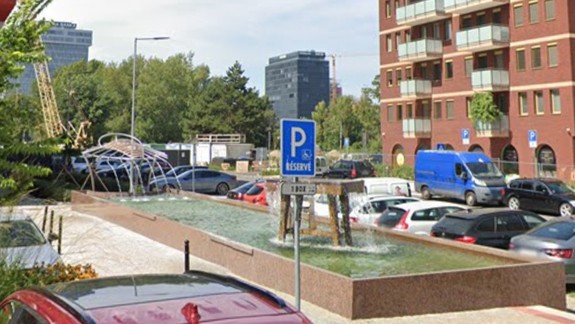 Hrozné: Niekto kontaminoval vodu vo fontáne, polícia pátra po totožnosti muža na fotografii