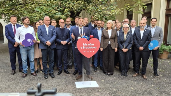 Veľká koalícia na čele s Vallom a Drobom adresovala výzvu voličom