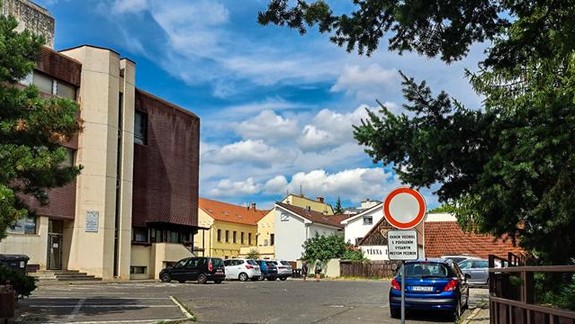 V Pezinku začala platiť nová parkovacia politika