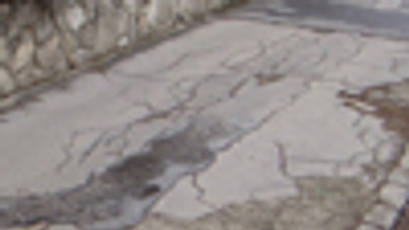 Bratislavské chodníky sú v zlom stave