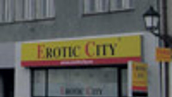 Sexshop v pamiatkovej zóne podnietil otázky