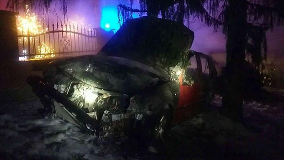 Silvestrovská noc: Policajti riešili požiare i rúška