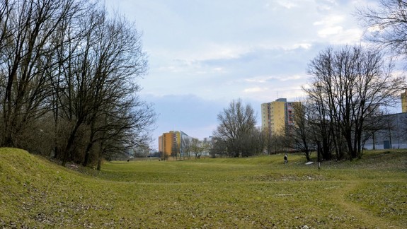 Odborník o plánoch výstavby: Budovať mesto bez domov a bez ľudí sa jednoducho nedá