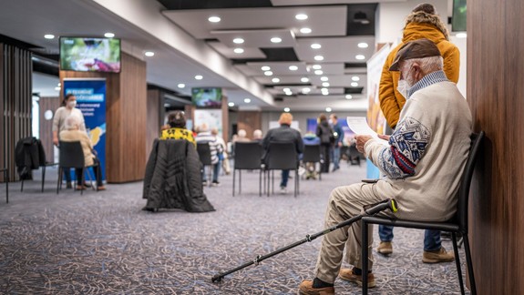 Za prvé januárové dni sa dali prvýkrát zaočkovať stovky seniorov
