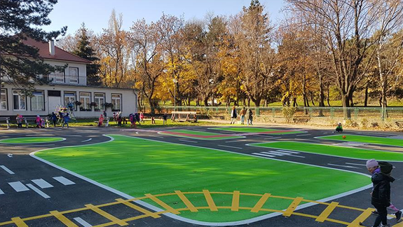 Deti v Novom Meste sa o bezpečnosti učia na novom dopravnom ihrisku