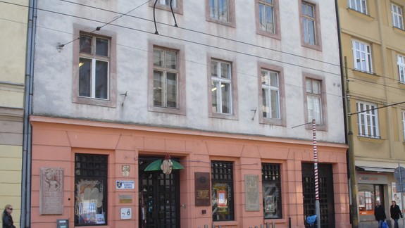 FOTO a VIDEO: Zákulisie bábkového divadla na Dunajskej ulici ako ste ho ešte nevideli a asi už ani nikdy neuvidíte...