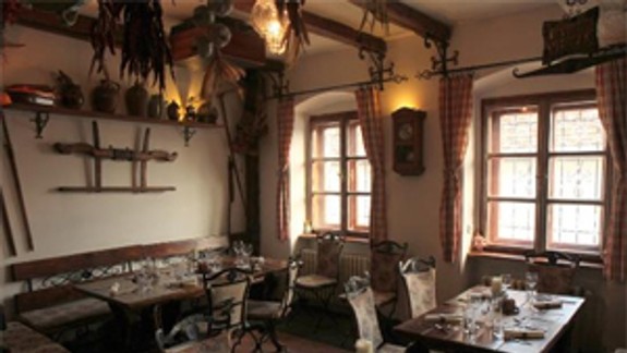 Modrá hviezda svieti najmä turistom