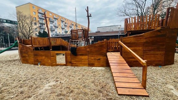 Rekonštrukcia detského ihriska na Štrkovci: Hlavným ťahákom bude veľká drevená loď