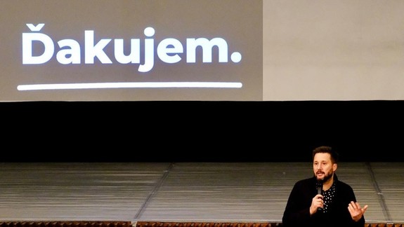 Aké odpovede žiadali Petržalčania od primátora Matúša Valla?