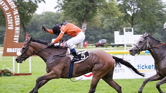 Majstrovstvá Európy amatérskych jazdkýň pre Schlatterovú