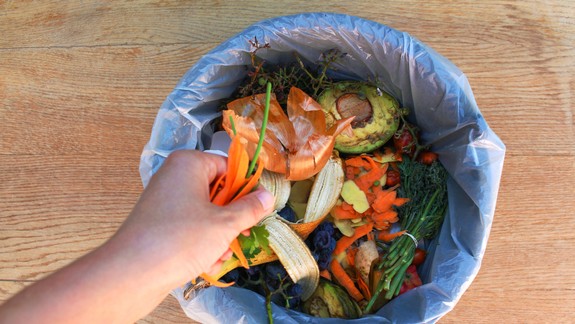 V Lamači spúšťajú zber kuchynského bioodpadu. Ako to bude fungovať?