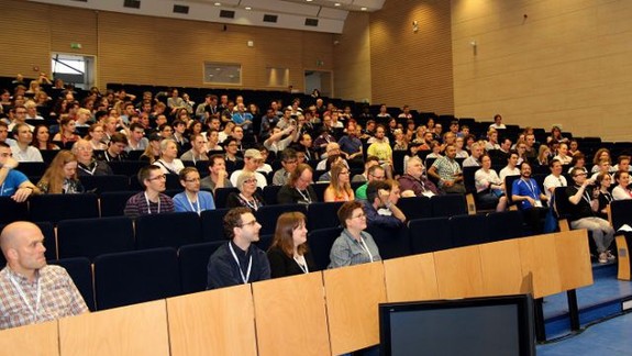 V Bratislave sa stretnú polygloti z celého sveta. Príde aj 5-ročné dievčatko hovoriace siedmimi jazykmi