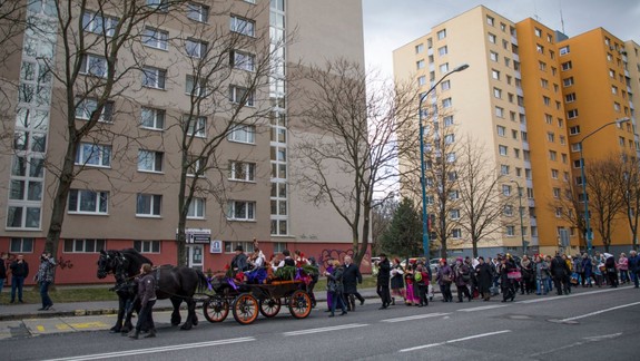 Tip na sobotu: Petržalka obnovuje tradíciu fašiangových sprievodov