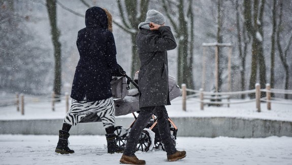 Radíme: Ako sa starať o bábätká počas zimných prechádzok?