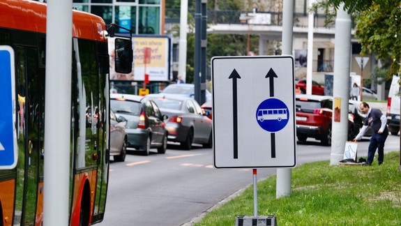 Bus pruh na Karloveskej plánujú predĺžiť až ku križovatke s Molecovou