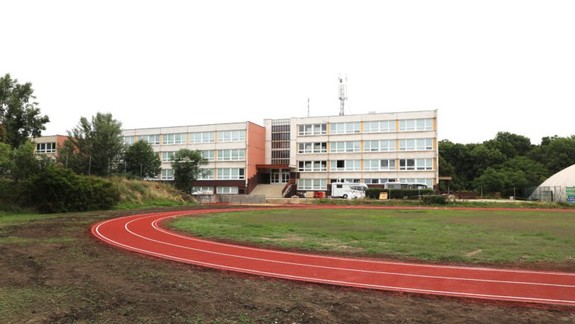 V Petržalke pribudla tretia nová atletická dráha