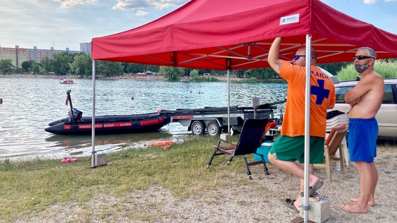 „Nie každý nás prijal,“ hovoria plavčíci z Draždiaka