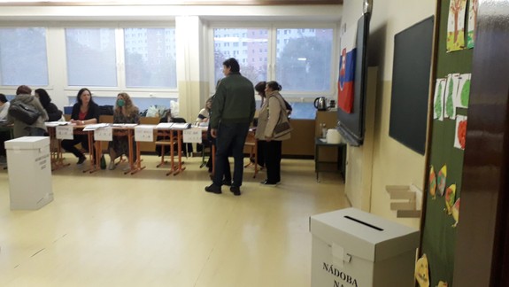 V Bratislavskom kraji sa začali voľby načas, výnimkou je len Tomášov