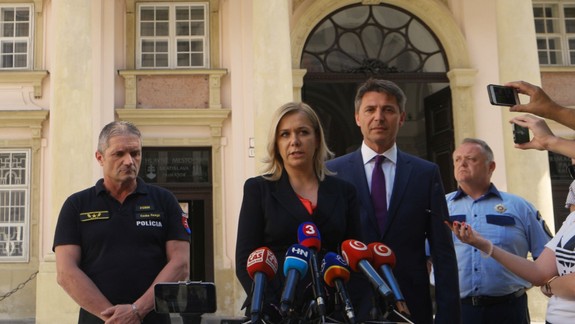 VIDEO: Po smrti Filipínca na Obchodnej sľubuje ministerka vnútra, primátor aj šéfovia štátnej a mestskej polície mimoriadne opatrenia!