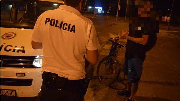 Bratislavskí dopravní policajti si posvietili na nočných cyklistov - ako to dopadlo?