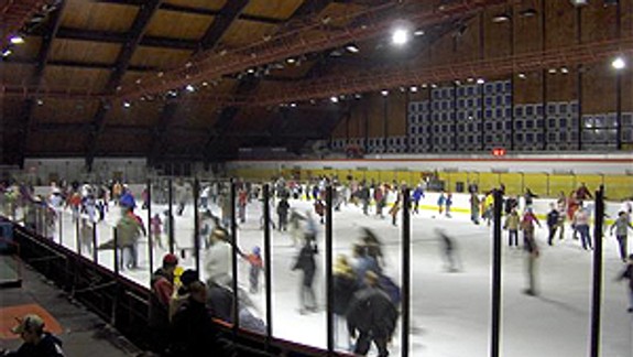 V Ružinove sa opäť začína sezóna bezplatného korčuľovania